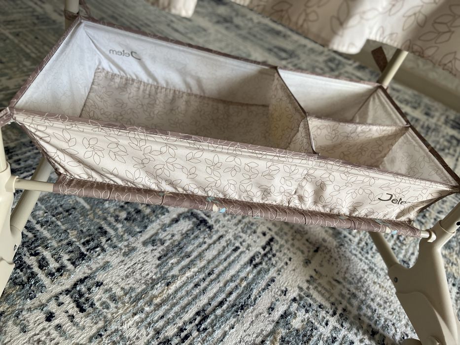 Люлка манеж на колесах