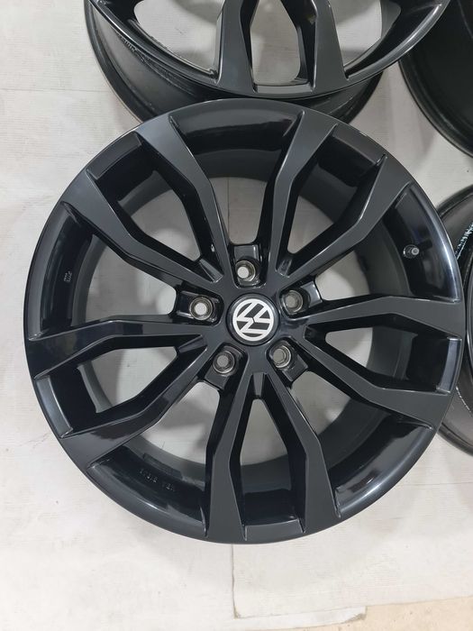 Jante 18 VW Amarok Transporter T5 T6 Caravelle Multivan Touareg 5x120 65.1 8J et43