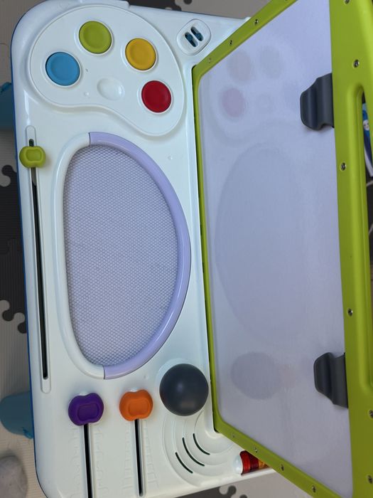 Masuta activitati baby einstein