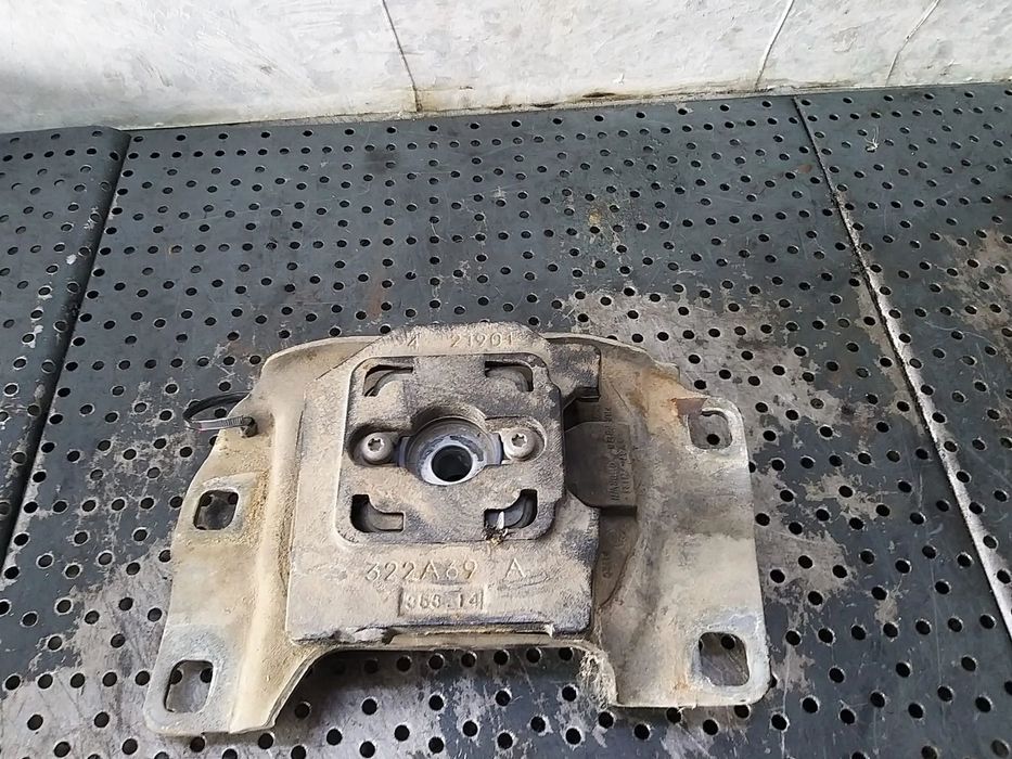 Suport cutie 1.0 b ford focus 3 v617m121