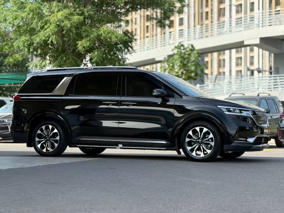 Продаётся Kia Carnival Prestige 3.5L Год 2022