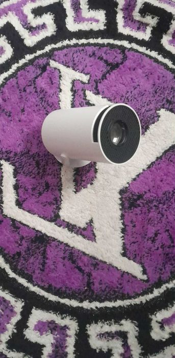 videoproiector 2 manete  nou