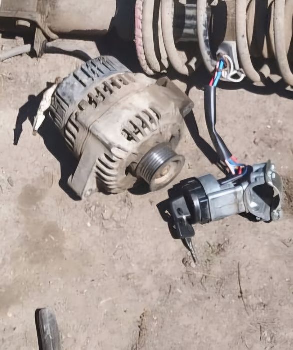 Продам запчасти на  ваз  21099