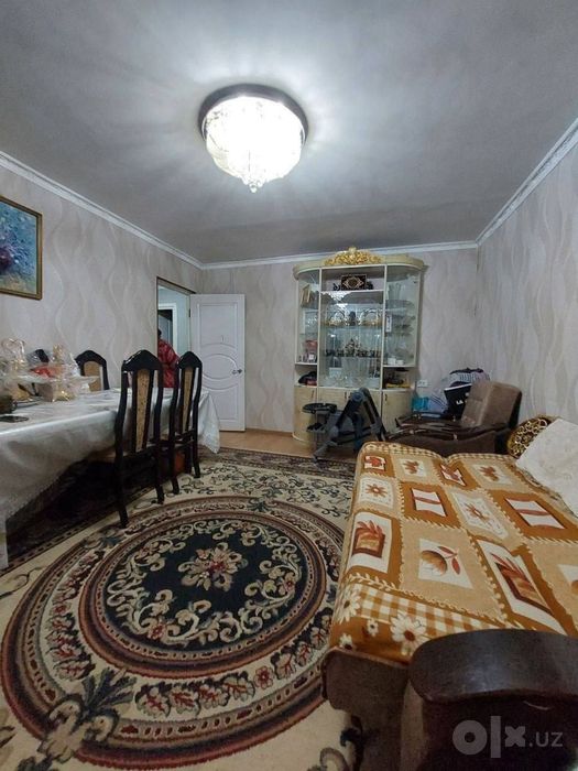 2/1/2. Дом кирпичный. Спутник 4, Янгихает р-н (Сергели). Метро 400 м.