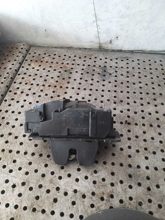 Broasca haion peugeot 3008 2 2018 9816195380