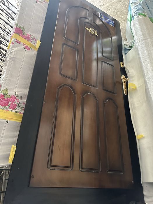 Железная  входная дверь б/у