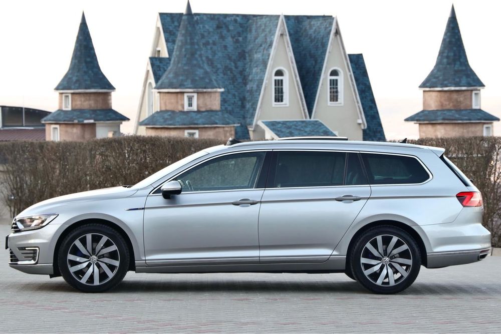 Volkswagen Passat GTE 1.4 TSI 272 C.P. 2015 Euro6 Distronic Led Pano