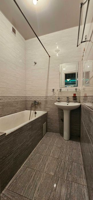 БИЙ Мирзо Улугбек , 5 комнатная 5/4/5 Собственник!