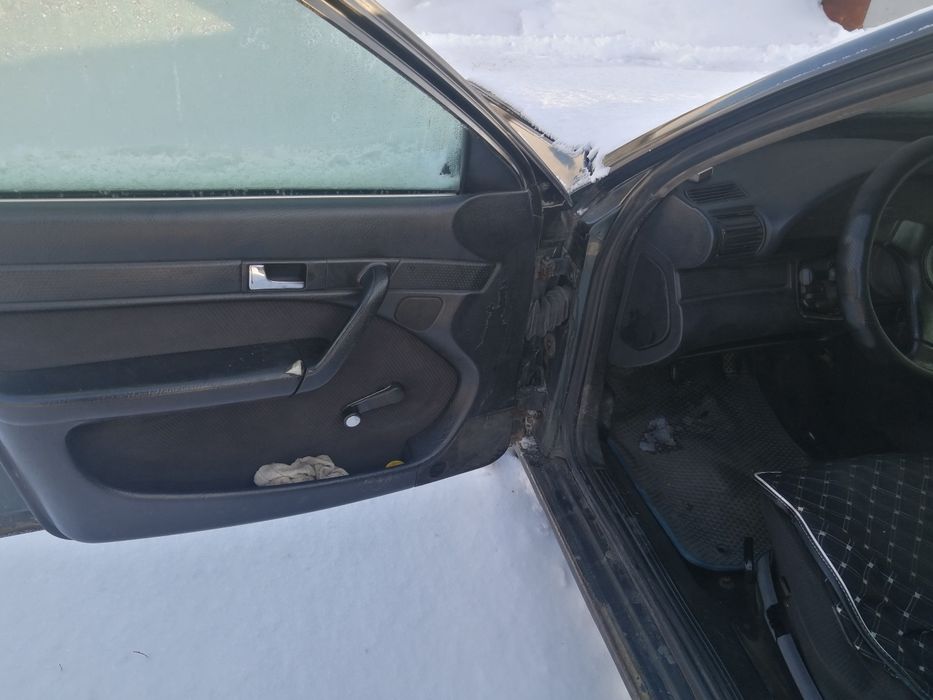 Продам ауди универсал 2,3 колдун!!!