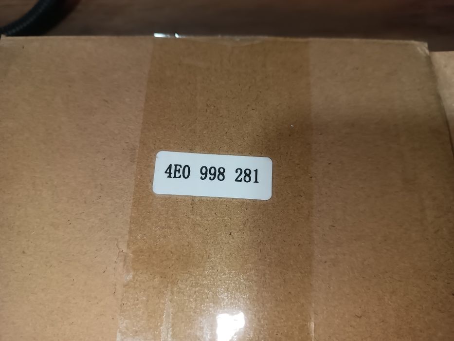 Motoras nou frana de mana Audi A8 D3 de la 2004 la 2010