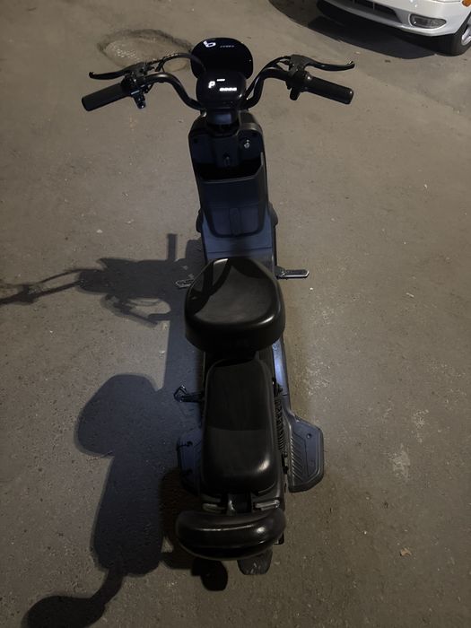 Скутер  Garow run