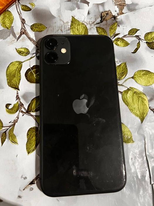 Продам IPhone 11 128GB
