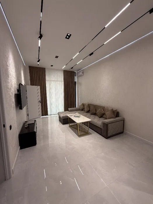 #1917

Мирзо-Улугбекский район
ор-р Паркентский базар, магазин Макро