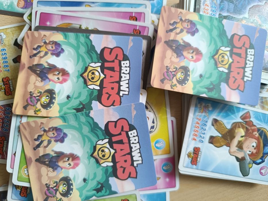 Голяма колекция карти Brawl Stars – 170 броя