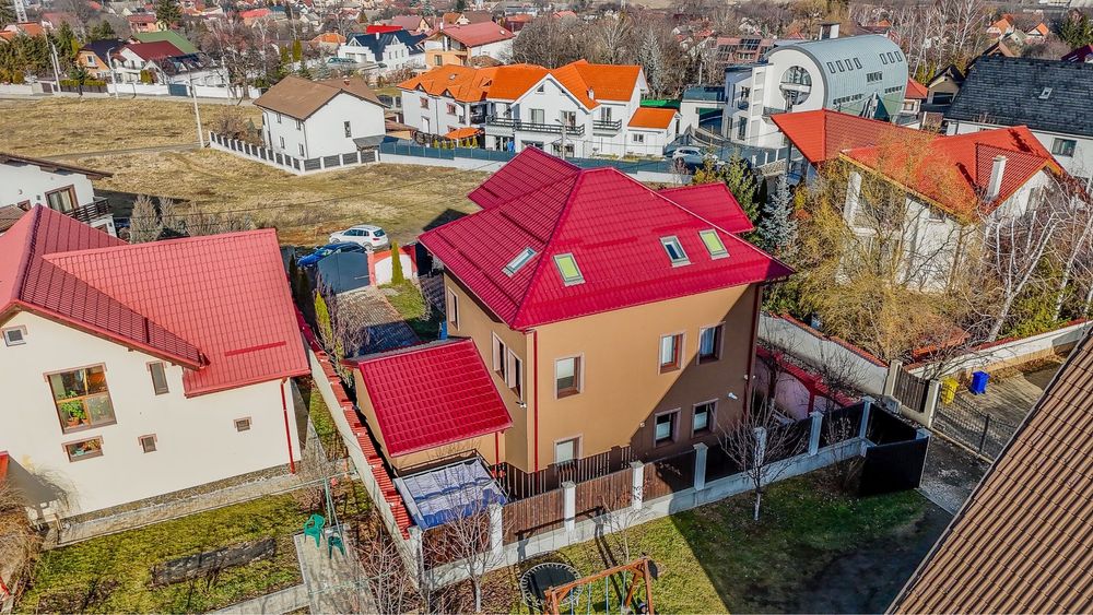 Casa de vanzare zona Bunnloc Sacele