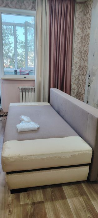 Продам бу тахту в хорошем состоянии 10000 тг