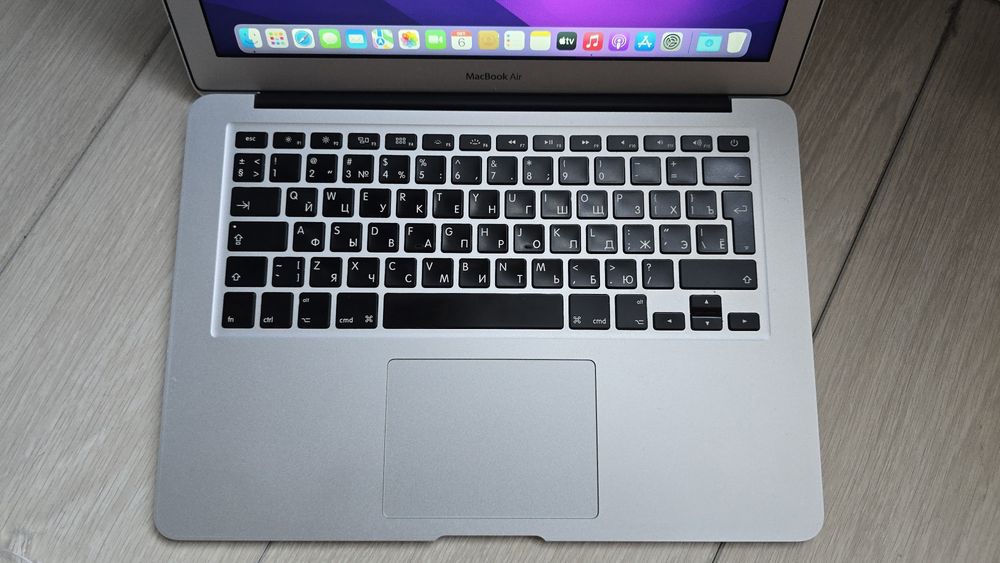 MacBook Air 13″ 2017 / i5 / 8 GB / SSD 128 GB / A1466