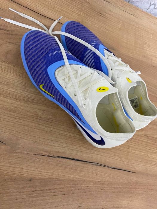 Модель бутс:Nike phantom 6, размер 41