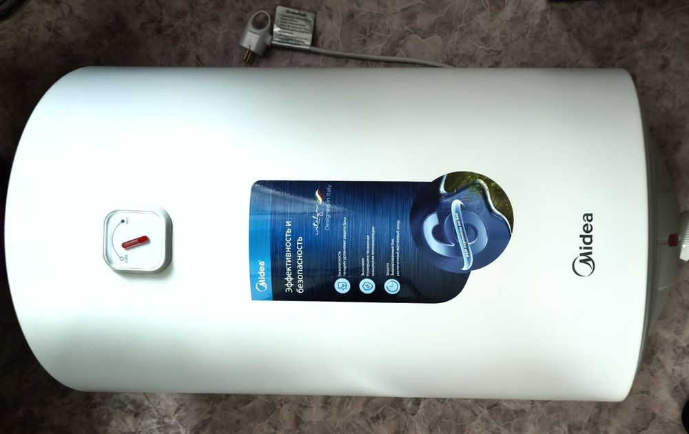 Водонагреватель б/у Midea d50-15f2