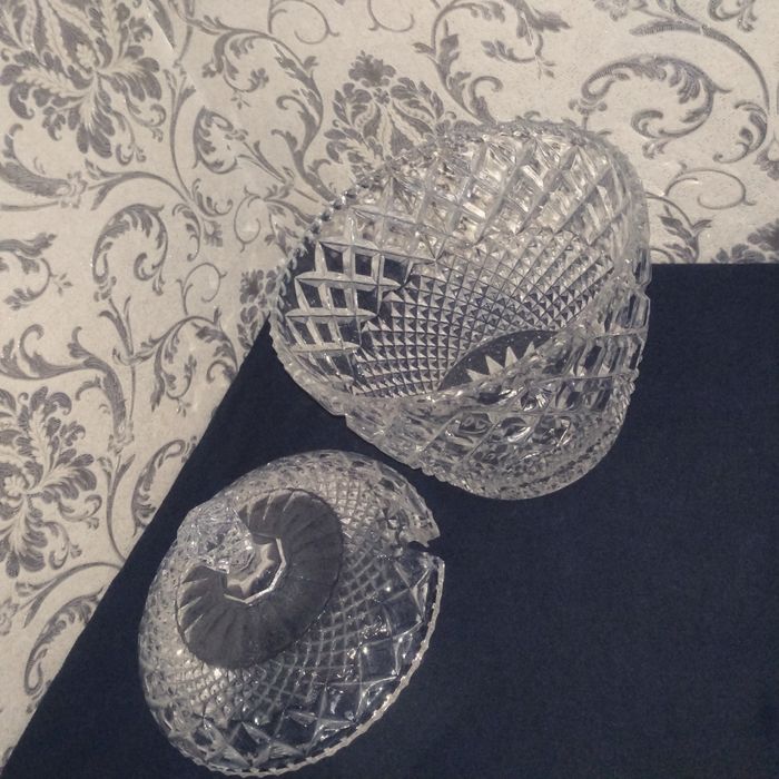 Срочно.. КРЮШОННИЦА БОГЕМИЯ (Bohemia) #антиквариат #хрусталь