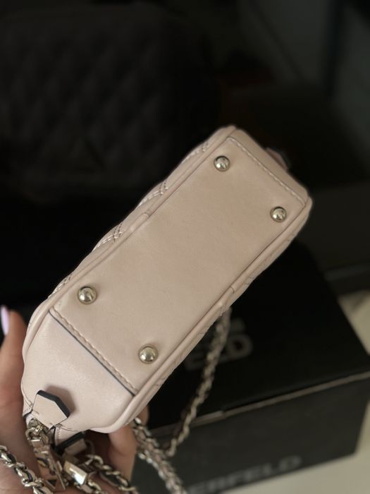 Чанти Guess и раница Love Moschino