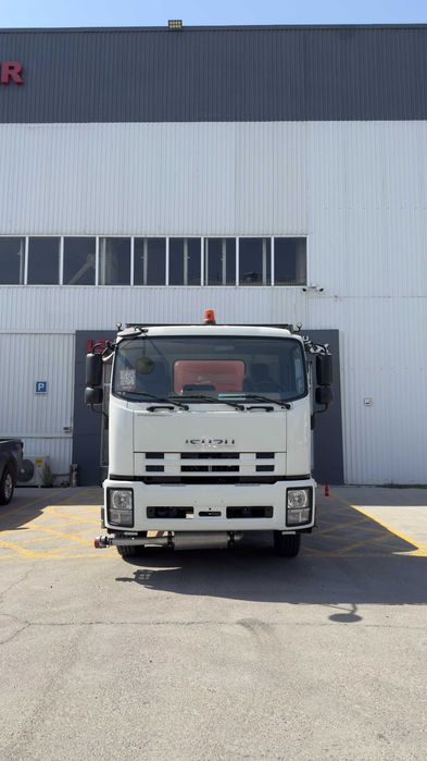 ISUZU FVR34K бензовоз