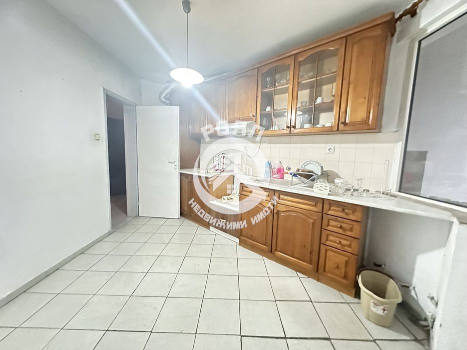 Продава се Тристаен апартамент в Пловдив, Мараша - 103 кв.м за 2719 €/кв.м - Снимка #7