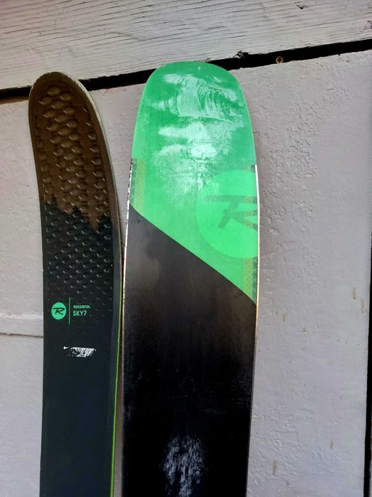 Rossignol NX 12 KONECT GW B80 BLACK
Sky 7 HD Schiuri Freeride Legaturi