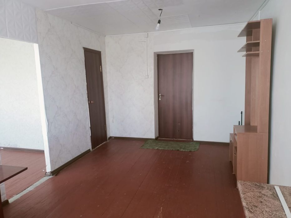 Продам квартиру в малосемейке