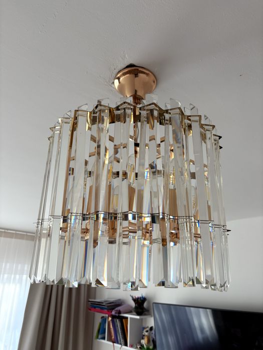 Люстра для зала и для спальня