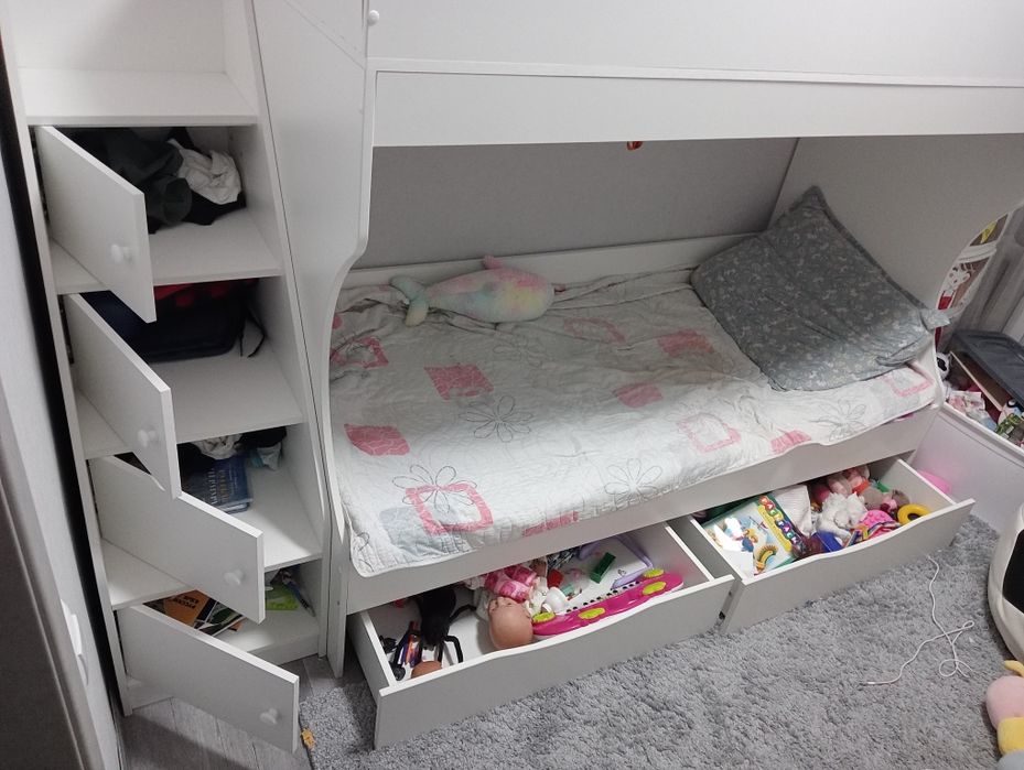 Кровать детская двухъярусная