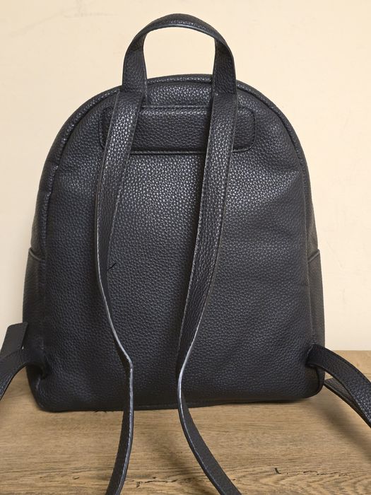 Calvin Klein оригинална дамска раница