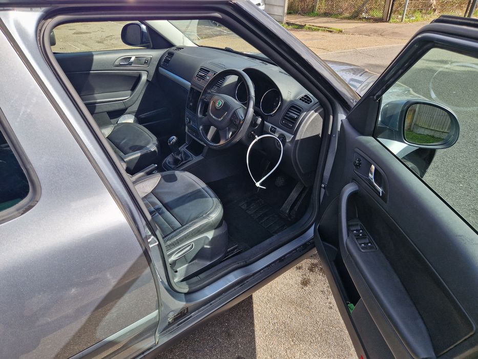 Skoda Yeti 2012 Elegance  4x4 Euro 5 170 Cai Cui tractare Panoramic