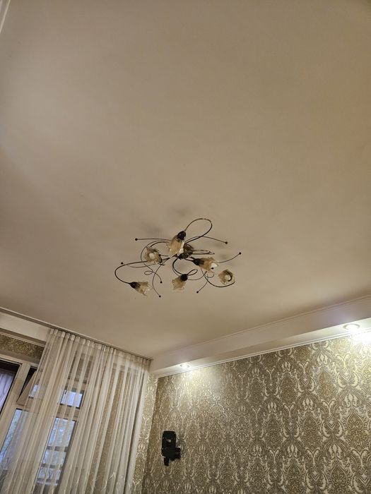 Люстра 6 рожковая для гостиной