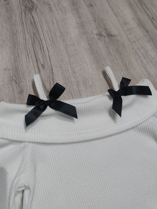 Rochie cu fundite masura 128 (7-8 ani)