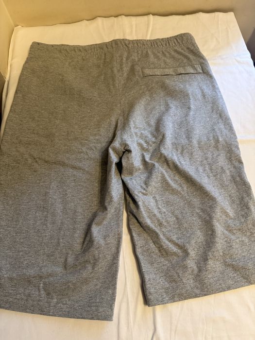 NIKE,къси панталони М размер.