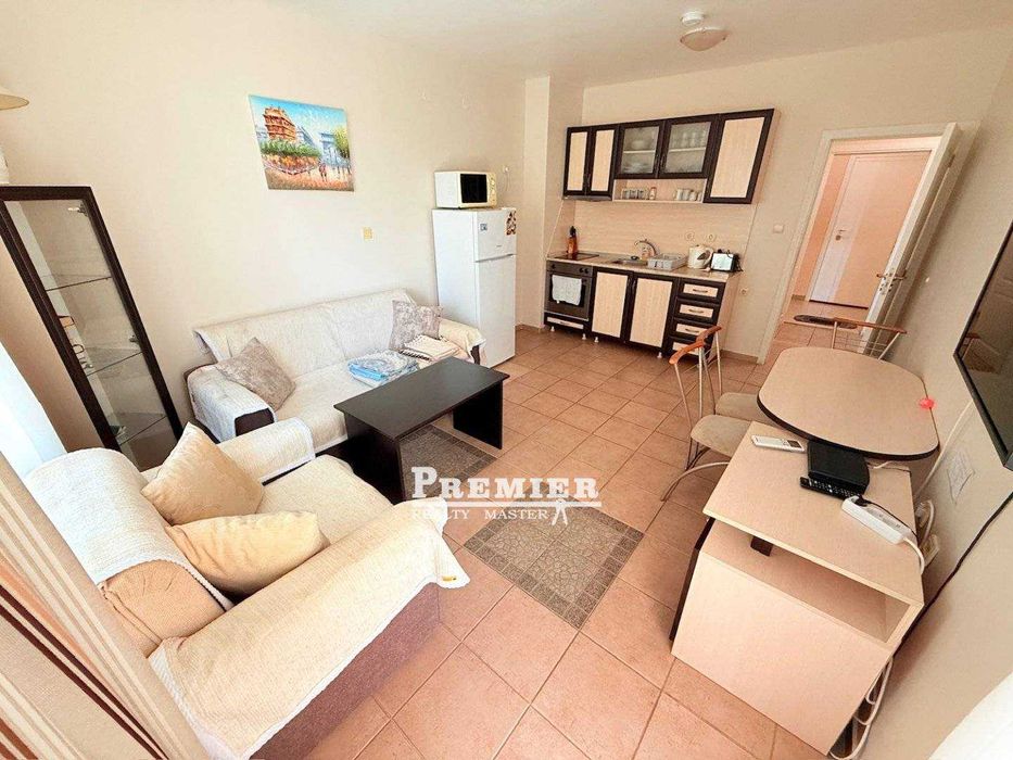 Продава се Двустаен апартамент в к.к. Слънчев бряг - 51 кв.м за 1608 €/кв.м - Снимка #2