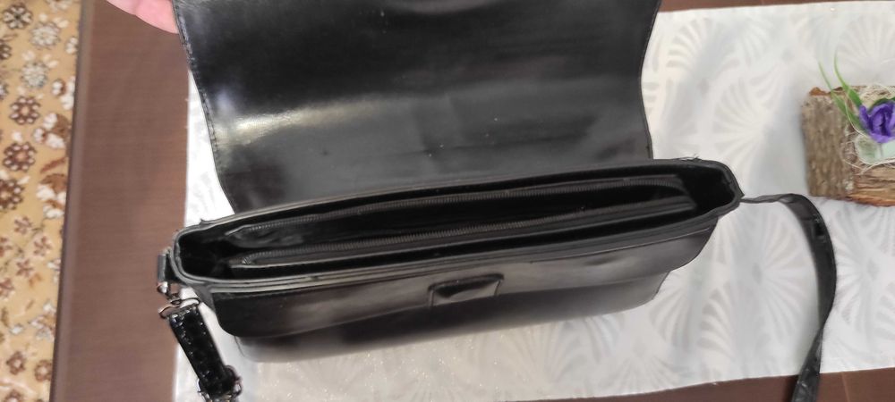 Дамска чанта черна