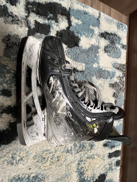 Коньки  Bauer Hyperlte 2