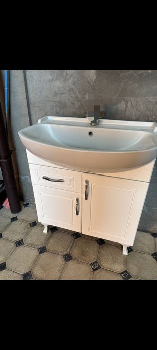 Rakvina shikafi bilan