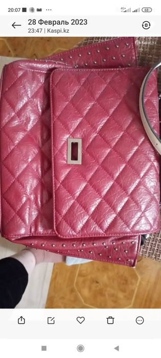 Продам сумочки разные