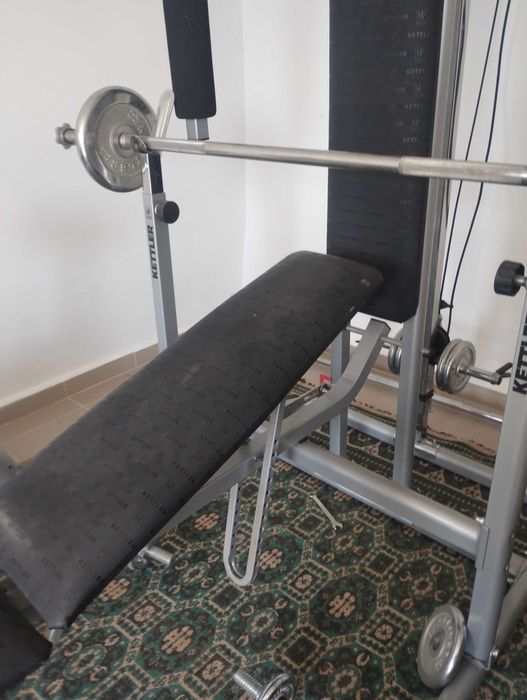 Продават се фитнес уреди