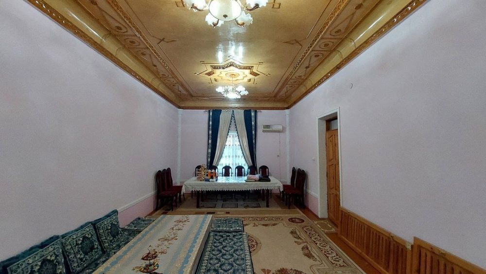 8 комн. ДОМ, участок 6 соток. Янгихает р-н, ор-р Сергели 1. Метро 1 км
