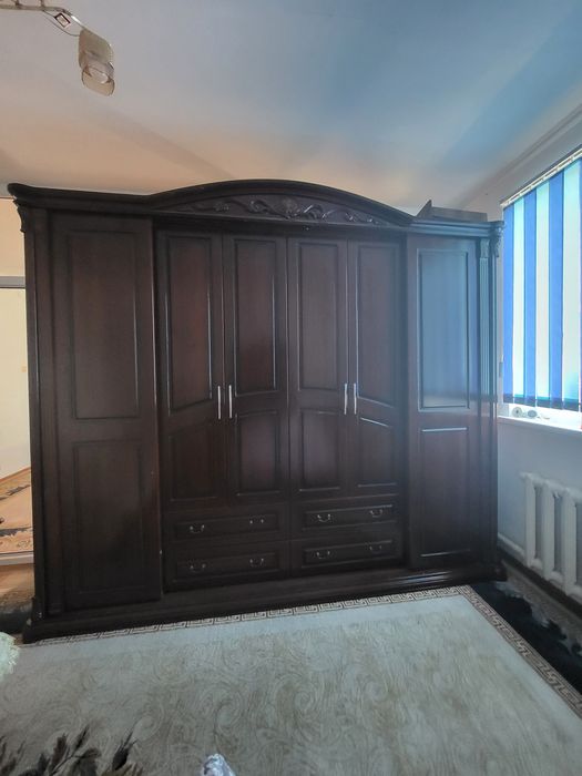 Спальний гарнитур