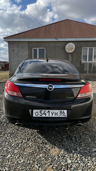 Машина Опел Инсигниа