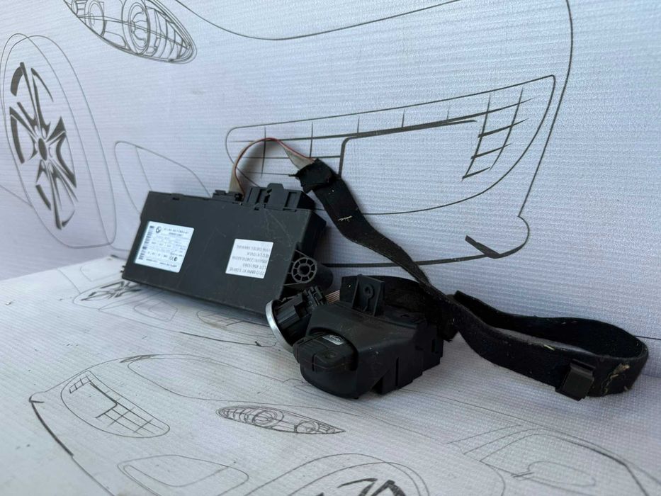 Kit Pornire / Modul CAS 3 cu Buton Start-Stop și Slot Cheie BMW X1 E84 2010 / 2009-2015 Cod OEM 61359217853 (5E2)