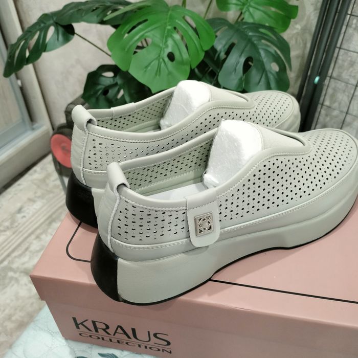 Продам обувь женскую