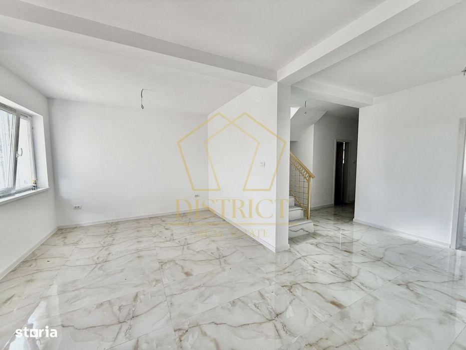 Duplex spatios cu 4 camere 109 mp | Mosnita Veche