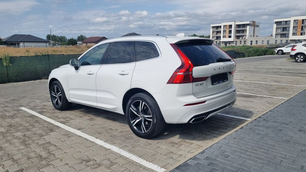 Volvo XC 60  / 2018  / 190 cai  / R - design