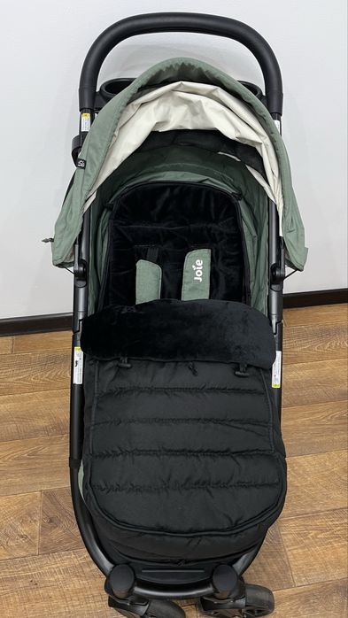 Продам детскую коляску